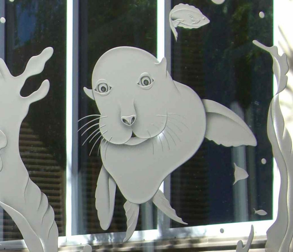 etched glass sea lion