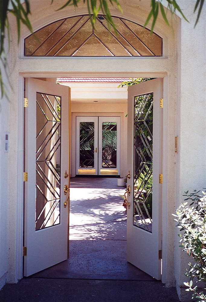 Z Bevels Ii Glass Window Sans Soucie